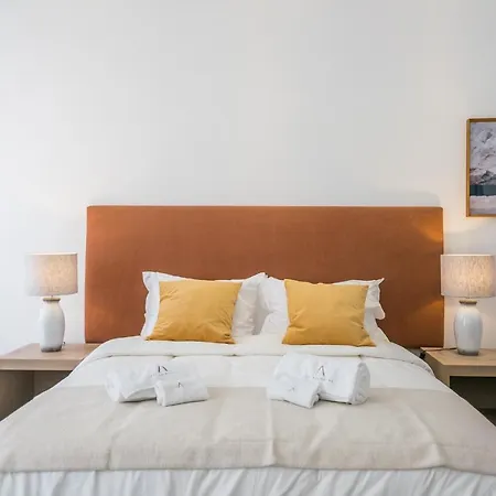 Апартаменты The Alfama Casa *